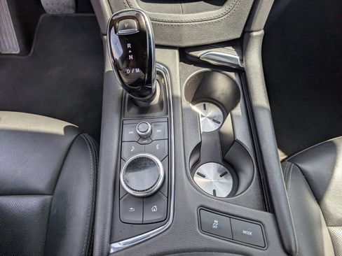 Used 2020 Cadillac XT5 Premium Luxury FWD image 13