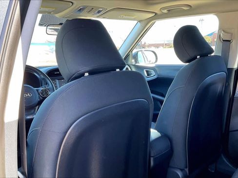 Used 2020 Kia Soul GT-Line w/ Option Group 015 image 12