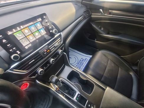 Used 2018 Honda Accord Sport image 15
