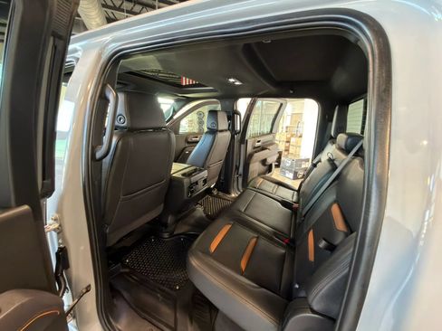 Used 2025 GMC Sierra 3500 AT4 w/ AT4 Premium Plus Package AWD/4WD image 15