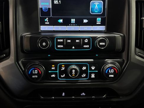 Used 2015 Chevrolet Silverado 2500 LT w/ LT Convenience Package image 5