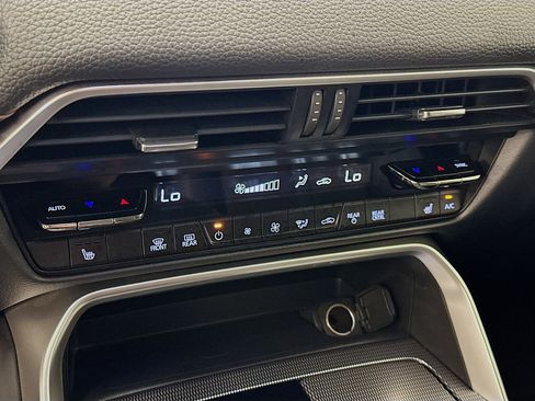 Used 2024 MAZDA CX-90 Plug-In Hybrid w/ Premium Pkg AWD/4WD image 24