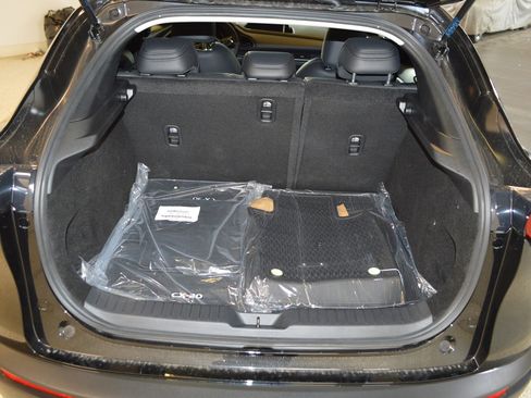 New 2025 MAZDA CX-30 AWD 2.5 S w/ Select Sport Pkg image 13