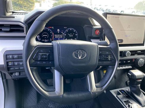 Used 2024 Toyota Tacoma TRD Off-Road image 13