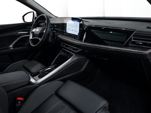 Used 2025 Audi Q5 Premium Plus AWD/4WD image 8