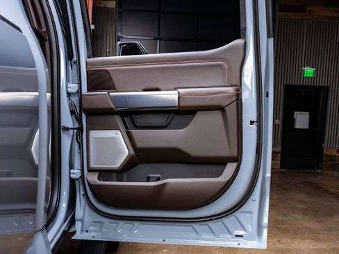 Used 2026 Ford F250 King Ranch w/ Chrome Package image 38