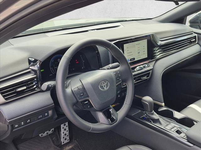 Used 2026 Toyota Camry SE FWD image 9