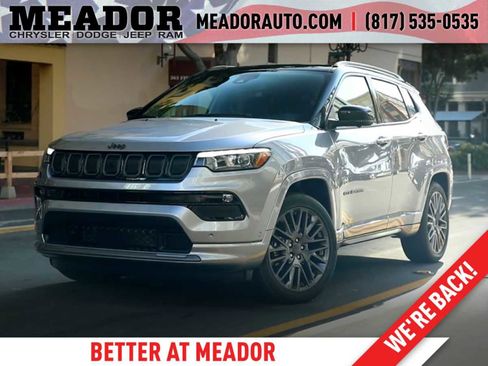 Used 2022 Jeep Compass Limited image 1