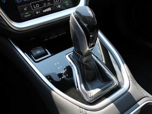 Certified 2025 Subaru Legacy Limited image 20