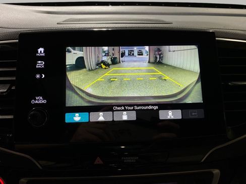 Used 2021 Honda Pilot Touring image 14