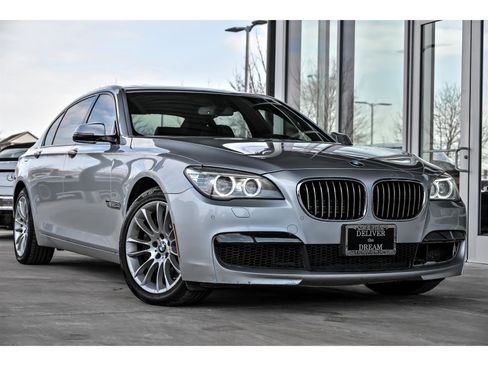 Used 2013 BMW 750Li xDrive image 1