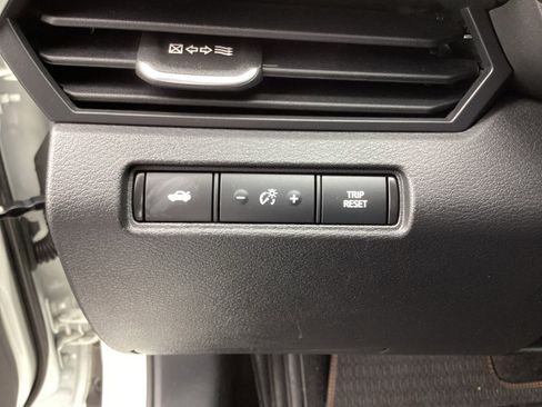 Used 2024 Nissan Altima 2.5 SR image 28