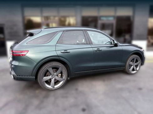 Used 2022 Genesis GV70 3.5T Sport w/ Sport Prestige Package image 4