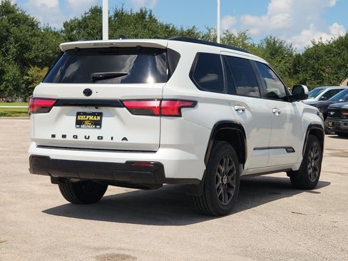 Used 2024 Toyota Sequoia Platinum AWD/4WD image 3