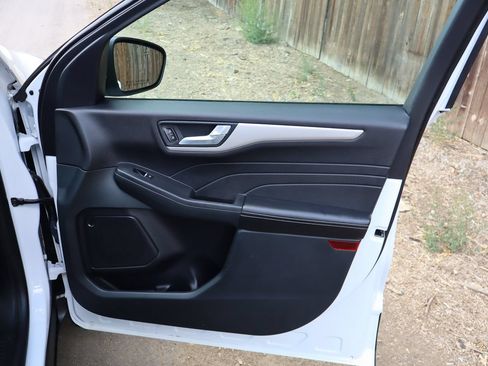 Used 2021 Ford Escape SEL FWD image 26