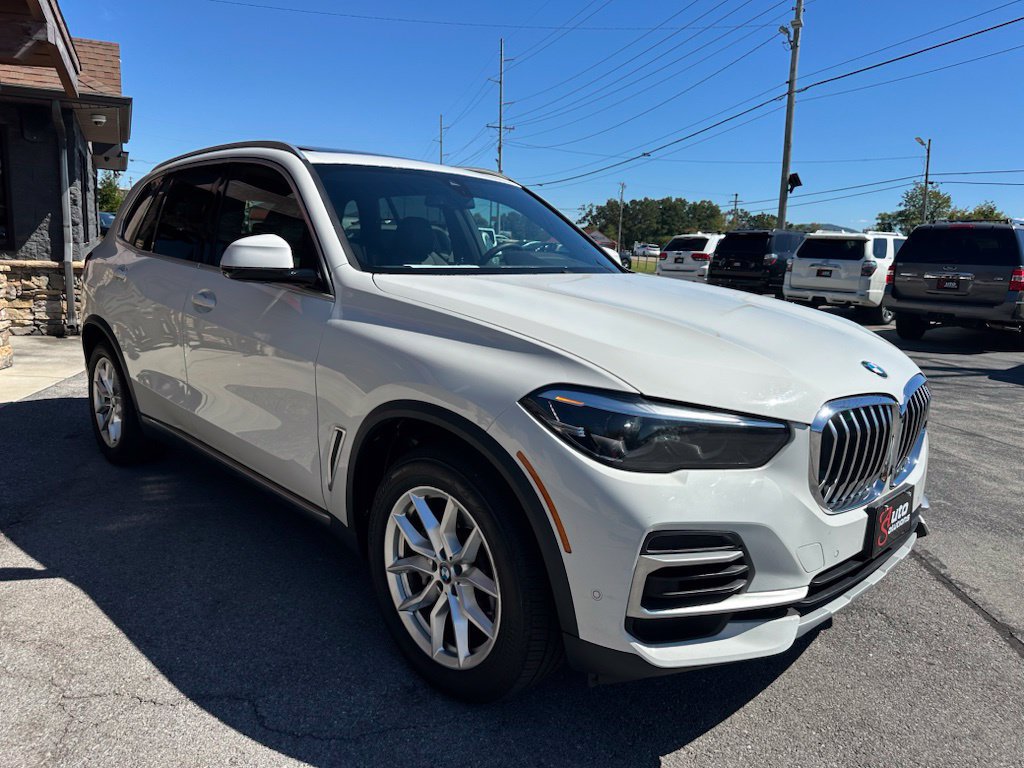 Used 2022 BMW X5 xDrive40i w/ Climate Comfort Package AWD/4WD image 14