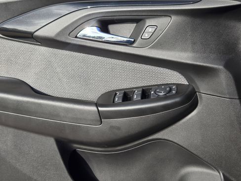 Used 2023 Chevrolet TrailBlazer LT image 24