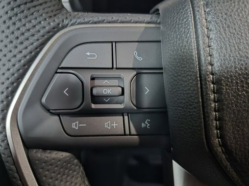 New 2025 Toyota Tacoma TRD Off-Road image 25