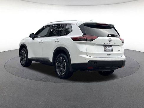 Certified 2024 Nissan Rogue SV w/ SV Premium Package image 21