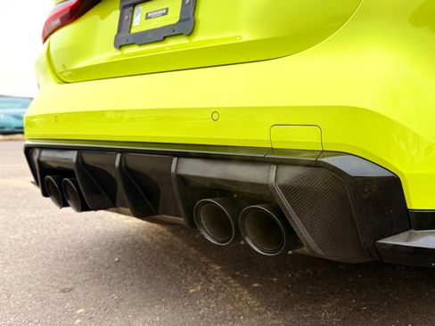 Used 2022 BMW M4 Competition w/ M Carbon Exterior Package image 19