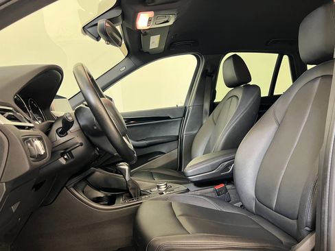 Used 2019 BMW X1 xDrive28i image 4