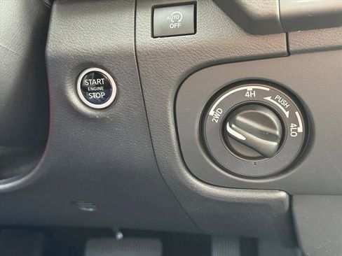 Certified 2025 Nissan Frontier PRO-4X w/ Pro Convenience Package AWD/4WD image 21