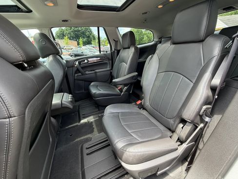 Used 2017 Buick Enclave Leather AWD/4WD image 23