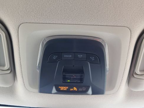 Used 2025 Toyota Corolla LE FWD image 20