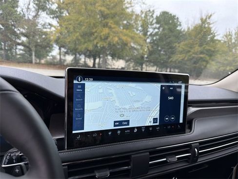 New 2026 Lincoln Corsair Reserve image 18