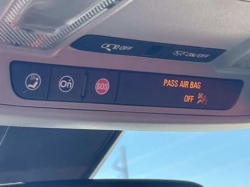 Used 2021 Chevrolet Malibu LT image 30