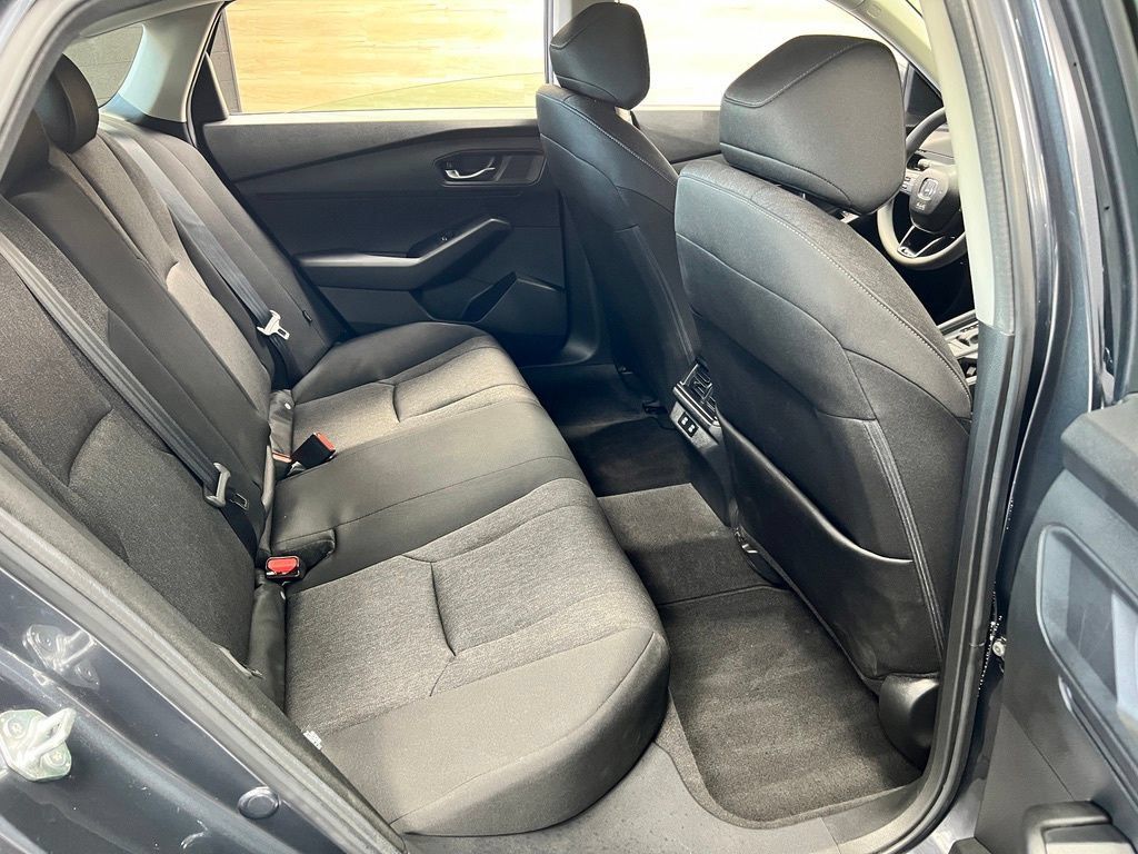 Used 2025 Honda Accord LX image 13