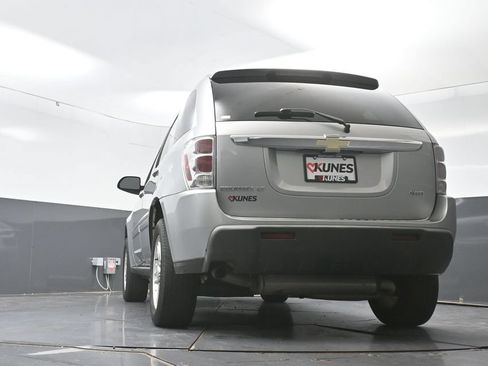 Used 2005 Chevrolet Equinox LT w/ Preferred Equipment Group AWD/4WD image 54