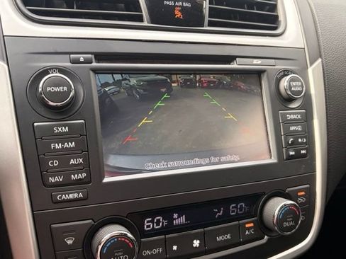 Used 2016 Nissan Altima 2.5 SL w/ 2.5 Technology Package FWD image 18