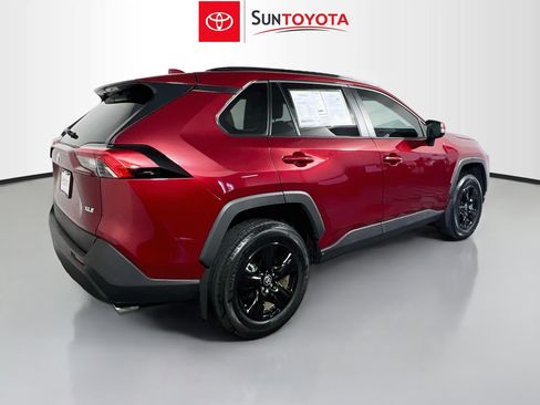 Used 2025 Toyota RAV4 XLE w/ Convenience Package FWD image 4