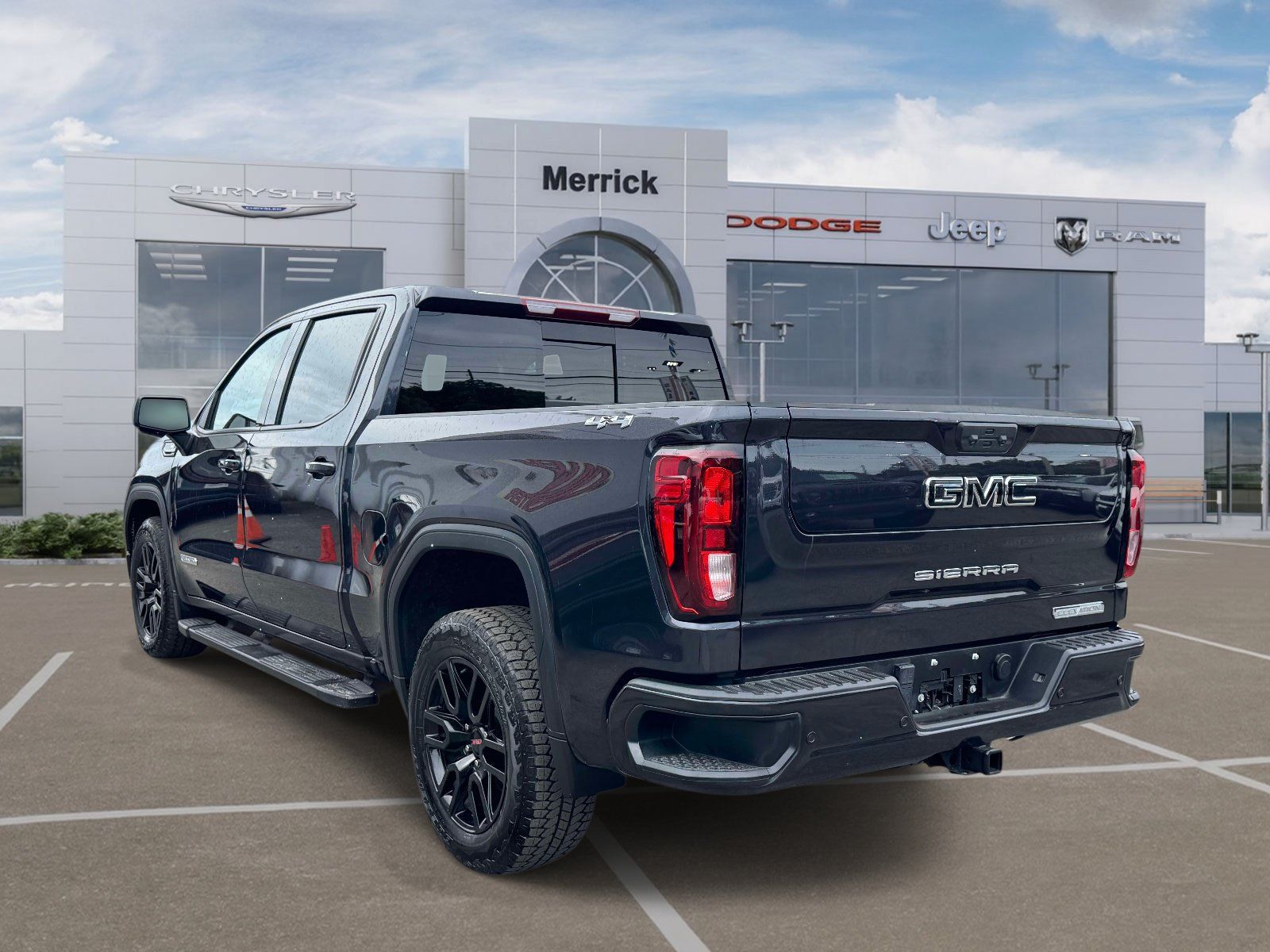 Used 2024 GMC Sierra 1500 Elevation w/ Elevation Premium Package AWD/4WD image 8