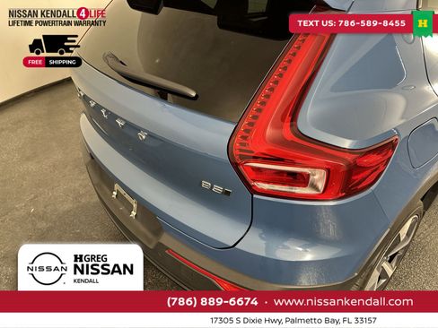 Used 2023 Volvo XC40 B5 Plus w/ Protection Package Premier image 30