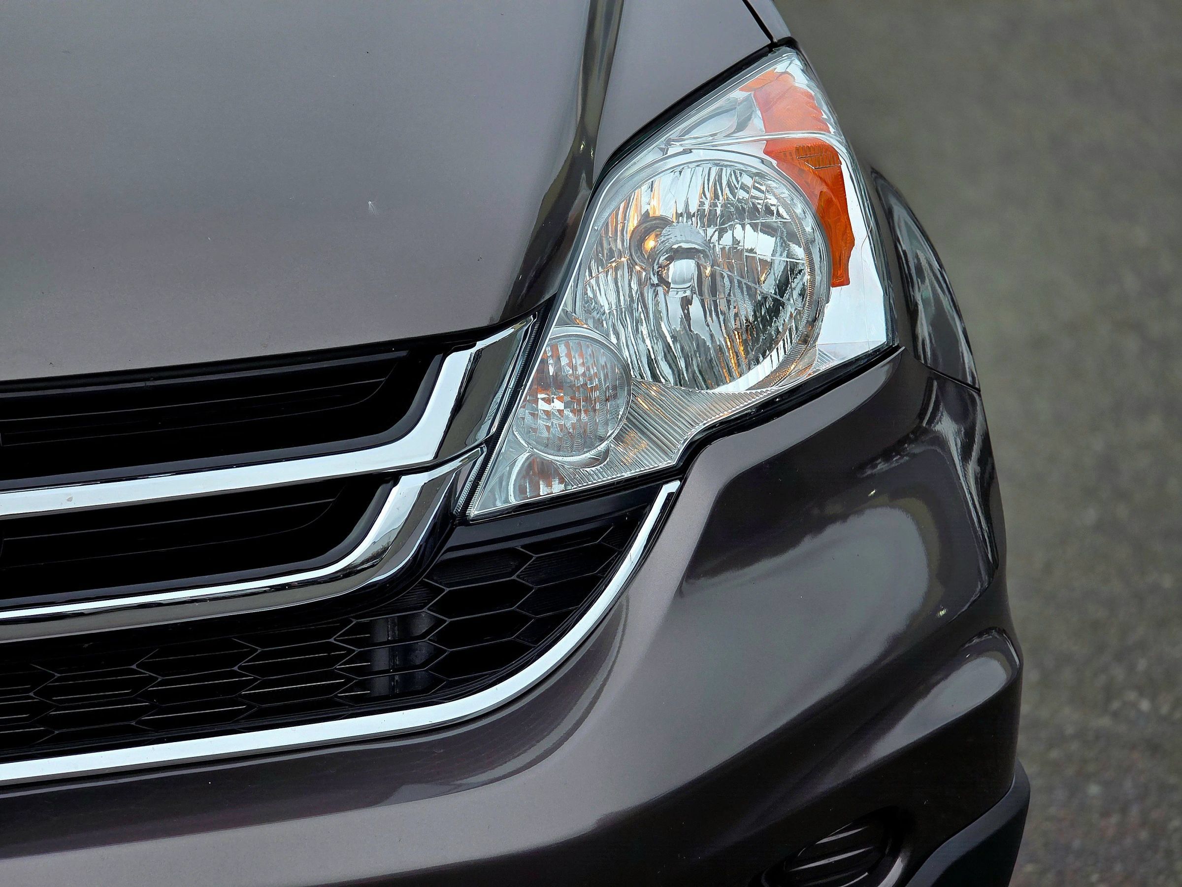 Used 2011 Honda CR-V SE image 2