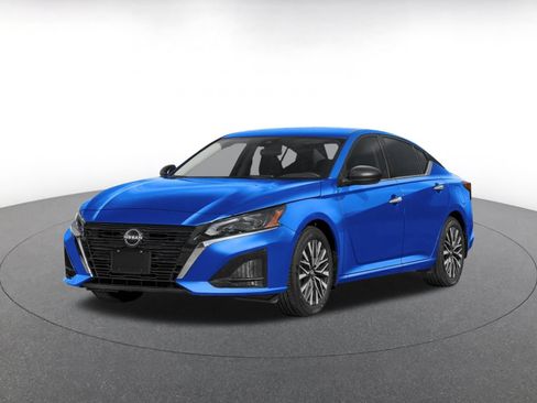 Used 2025 Nissan Altima 2.5 SV FWD image 4
