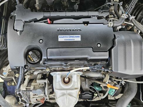 Used 2017 Honda Accord EX image 31
