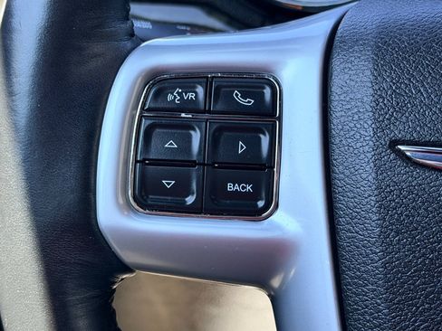 Used 2014 Chrysler 300 C w/ Light Group AWD/4WD image 31