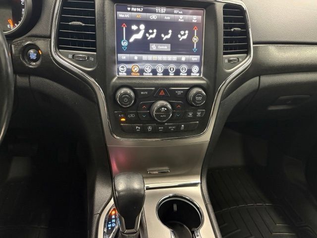 Used 2018 Jeep Grand Cherokee Altitude AWD/4WD image 22