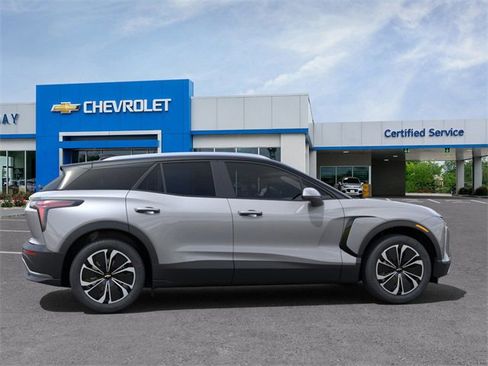 New 2025 Chevrolet Blazer EV LT image 5