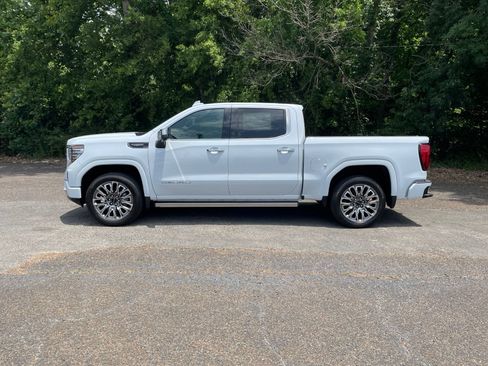 New 2026 GMC Sierra 1500 Denali Ultimate AWD/4WD image 2