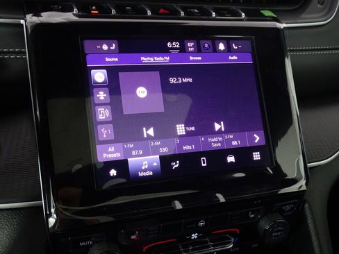 New 2025 Jeep Grand Cherokee L Laredo w/ Luxury Tech Group I image 34