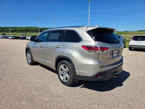 Used 2014 Toyota Highlander Limited Platinum AWD/4WD image 29
