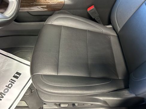 Used 2022 GMC Sierra 1500 Elevation w/ Elevation Premium Package image 12