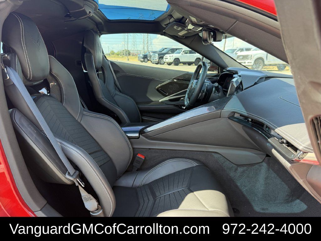 Used 2025 Chevrolet Corvette E-Ray w/ Stealth Interior Trim Package AWD/4WD image 35