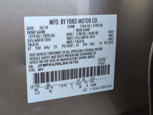 Used 2020 Ford Edge SEL w/ Cold Weather Package image 32