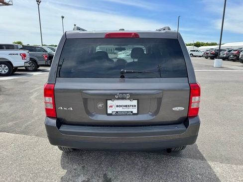 Used 2015 Jeep Patriot High Altitude AWD/4WD image 39