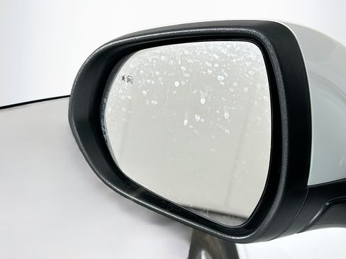 Used 2025 Buick Encore GX Preferred AWD/4WD image 16